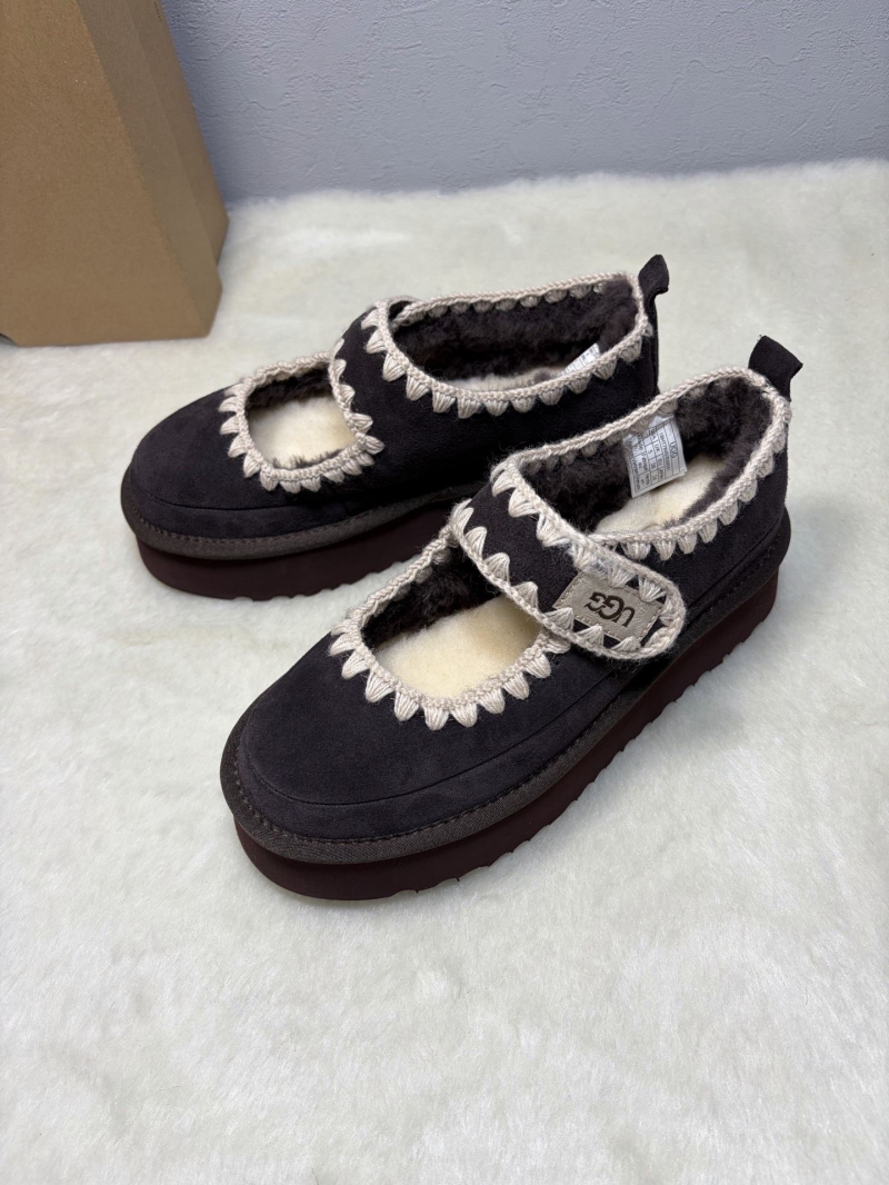 Ugg Flat Shoes